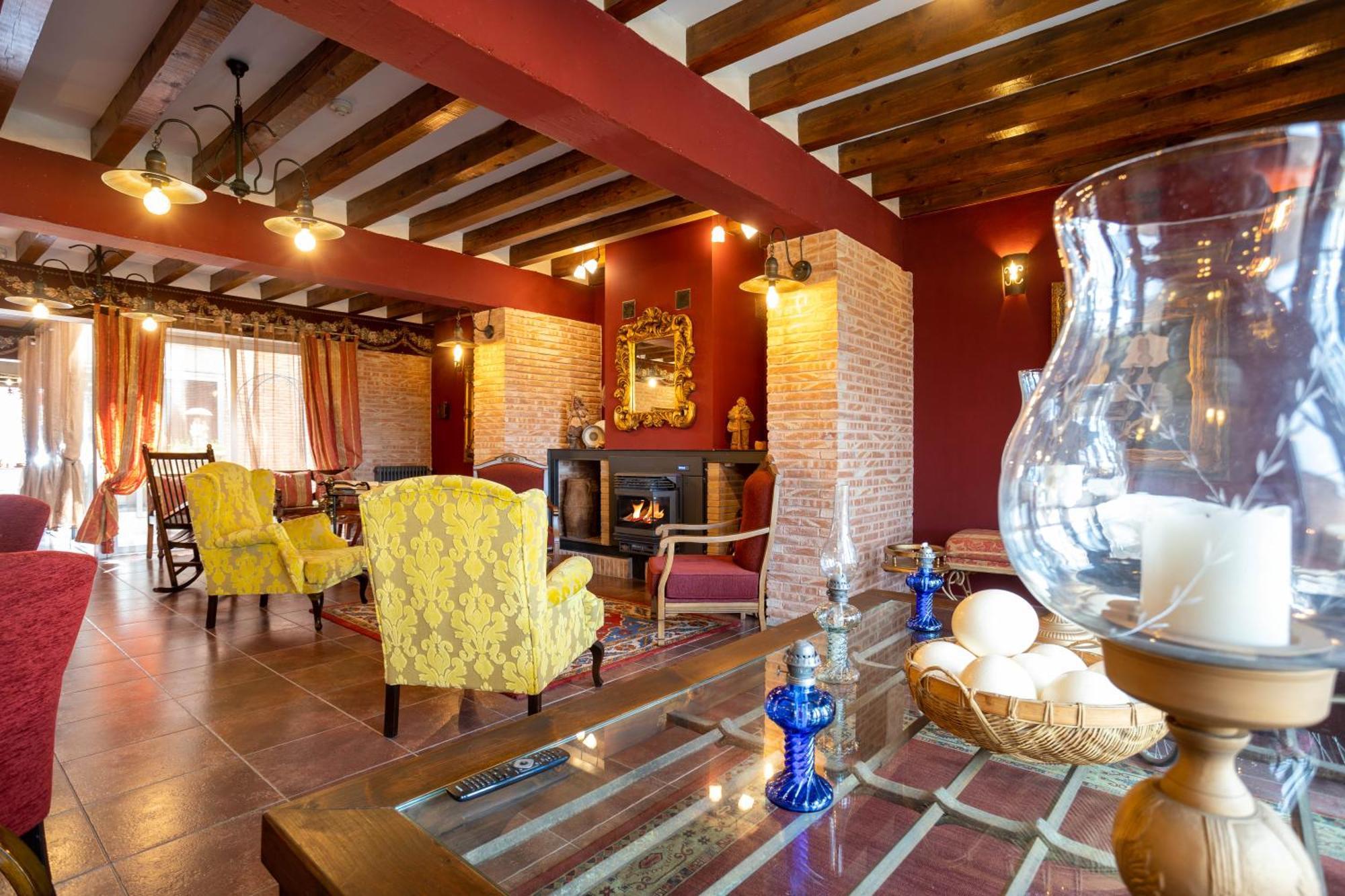 Posada De Eufrasio Lerma Exteriör bild